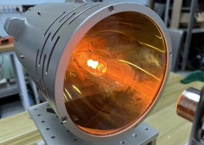 科研高溫實驗探秘：紅外點狀聚焦加熱器為何備受高校實驗室歡迎？